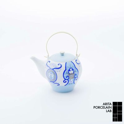 GALLERY ティーポット ブルー 唐草 化粧箱入 | ARITA PORCELAIN LAB